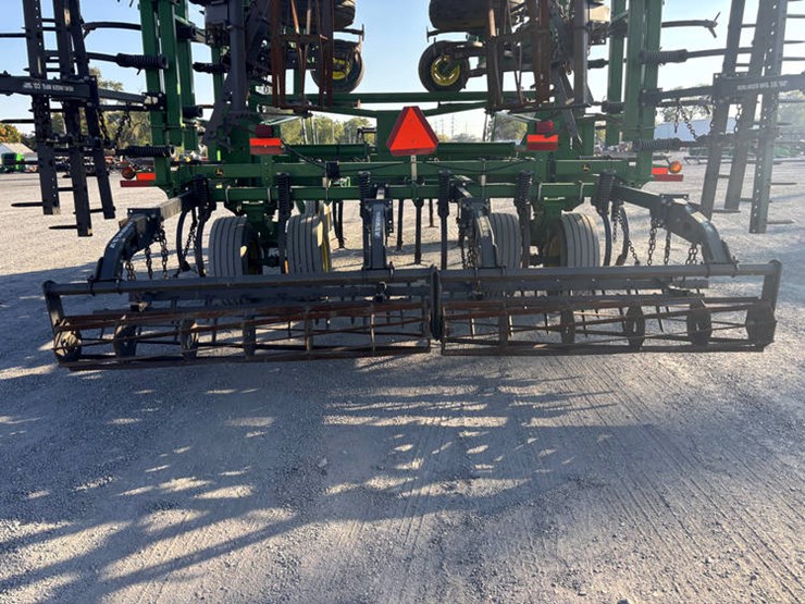 john-deere-2210-image-14