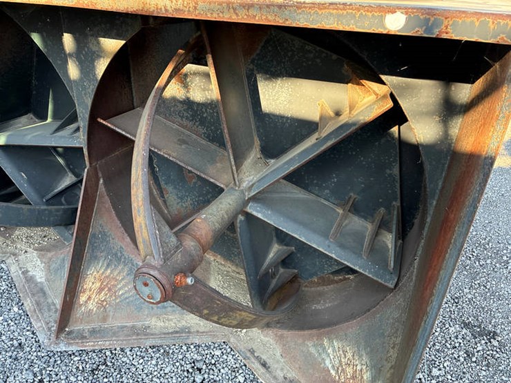 #114045-•-rhino-8600a-#10012-twin-chute-snow-blower-image-4