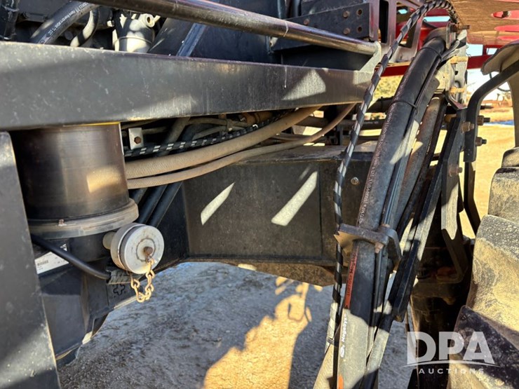 case-ih-patriot-4440-image-48