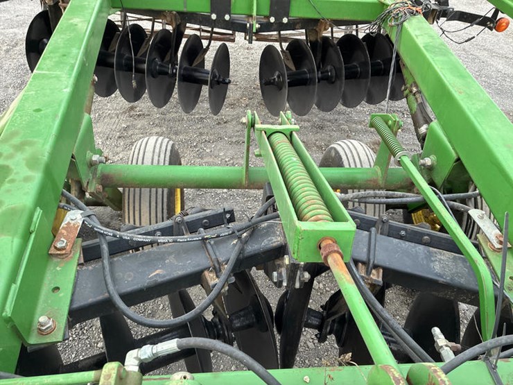 john-deere-630-image-10