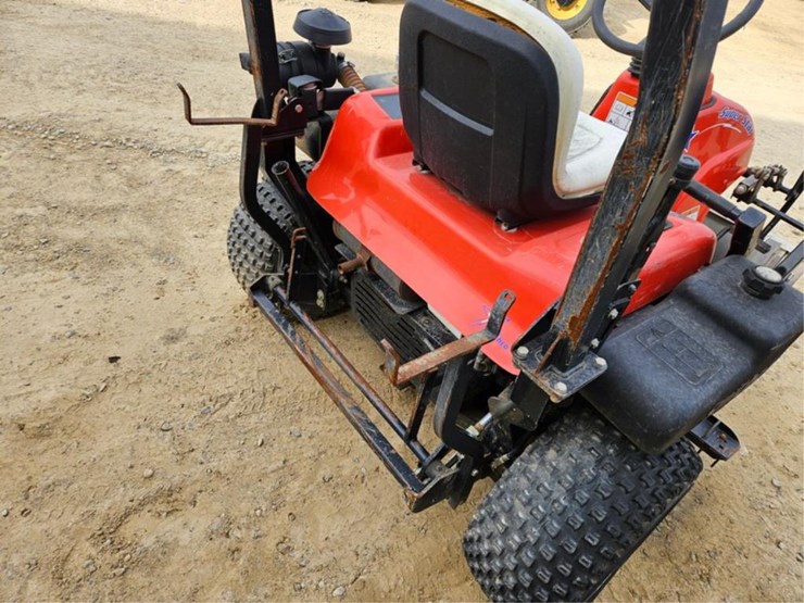 #3036-•-smithco-super-star-sand-trap-rake-image-15