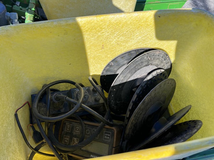 john-deere-7200-image-18