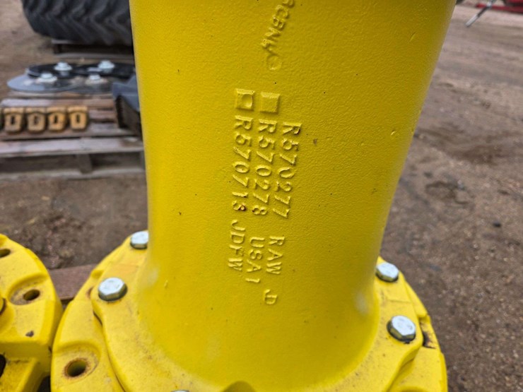 factory-front-dual-spacers-off-john-deere-8r360-image-4
