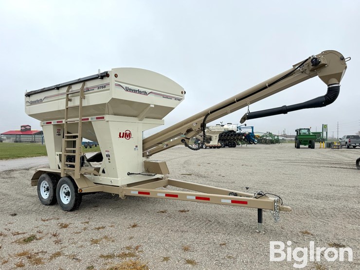 2023-unverferth-2755-seed-tender-image-3