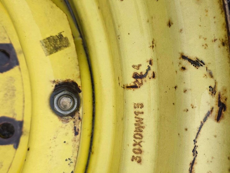 john-deere-12-image-8