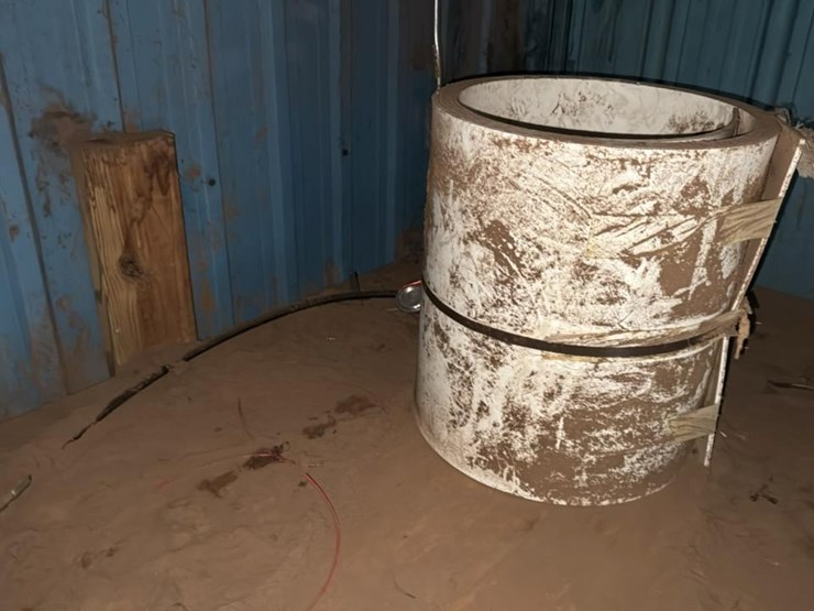 #136-•-bolt-bin-and-contents-of-room-image-28