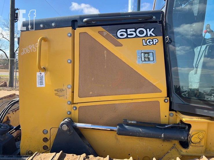 2013-deere-650k-lgp-image-28