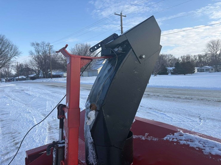 snowblower,-8’,-3pt,-540-pto,-hyd-spout,-(spout-cable-needs-work)-image-15