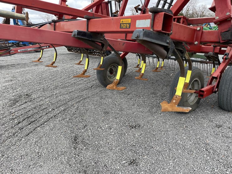 case-ih-4300-image-2