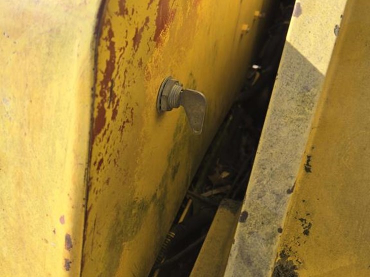 kobelco-sk220-lc-image-31