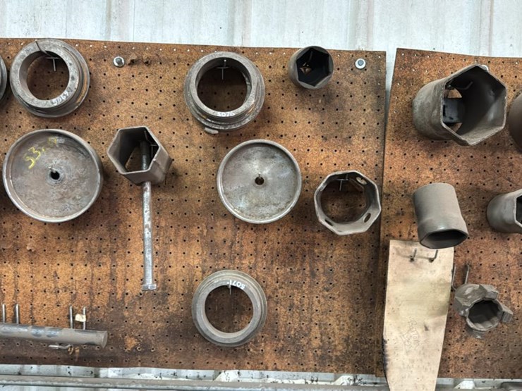 #179-•-large-and-small-socket-sets*-image-3