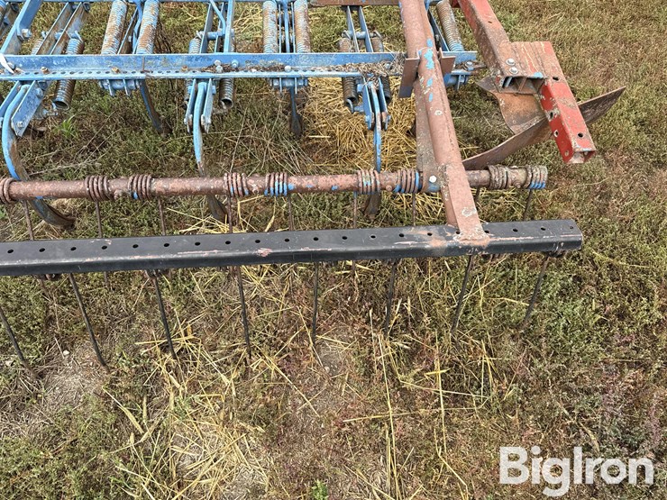 ford-3-pt-mounted-spring-shank-chisel-image-11