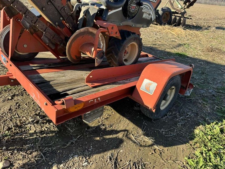 ditch-witch-1330-image-10