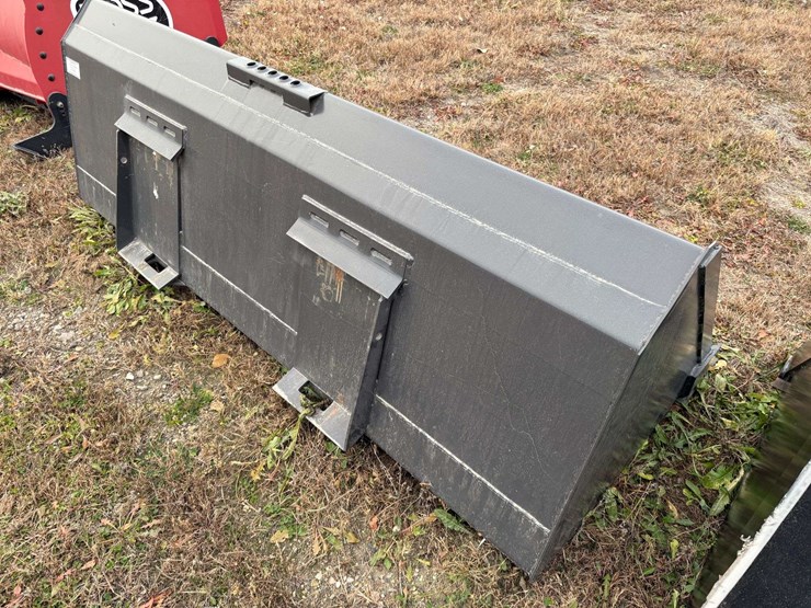 new-holland-l225-image-33