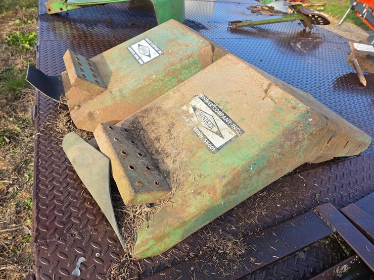 hiniker-front-fenders-image-3