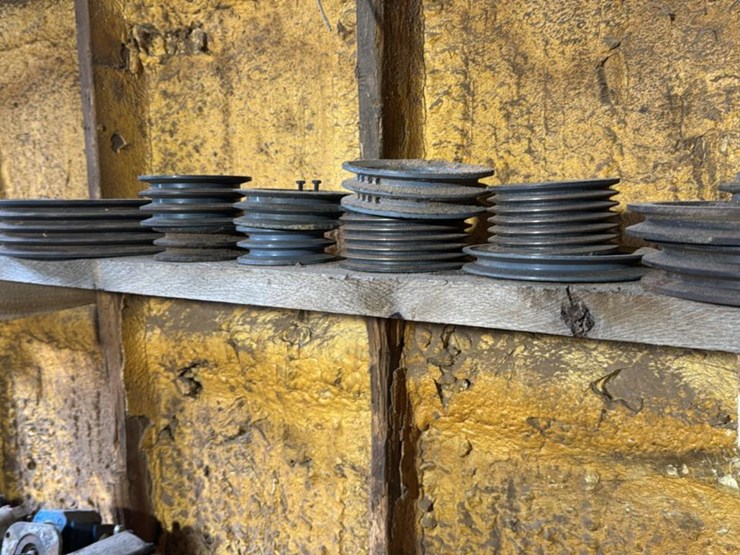 #182-•-shelf-of-pulleys-image-6