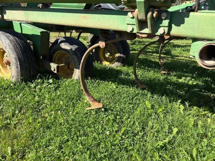 john-deere-726-image-8