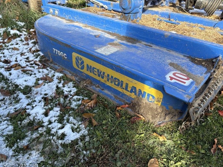 new-holland-770gc-image-3