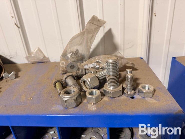 fastenal-full-bolt-bin-image-19