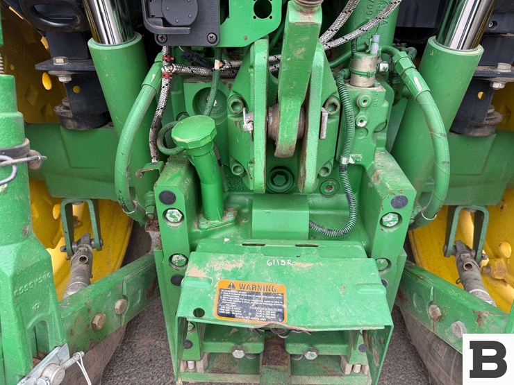 2012-john-deere-6115r-image-35