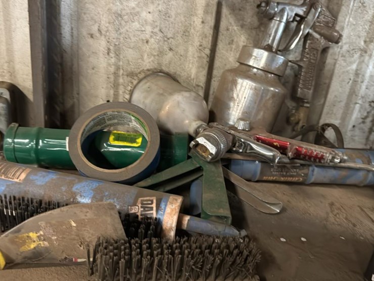 #184-•-contents-of-shelf*-image-4