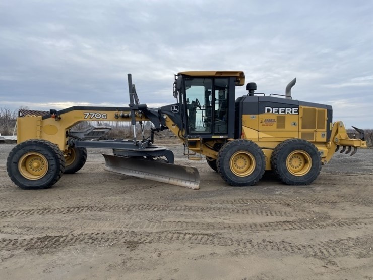 deere-770g-image-2