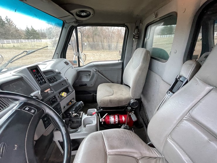 #1126-•-1999-sterling-dump-truck-(has-mn-title)-image-37