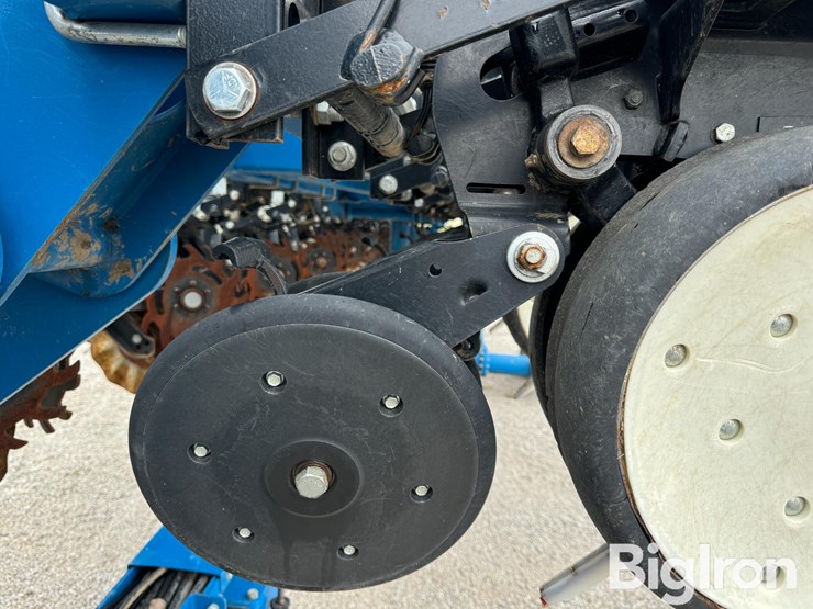 2012-kinze-3660-image-15