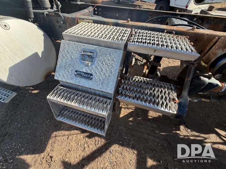 1997-volvo-f16-image-37