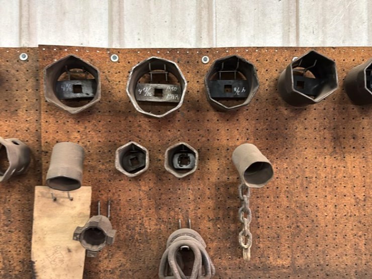 #179-•-large-and-small-socket-sets*-image-2