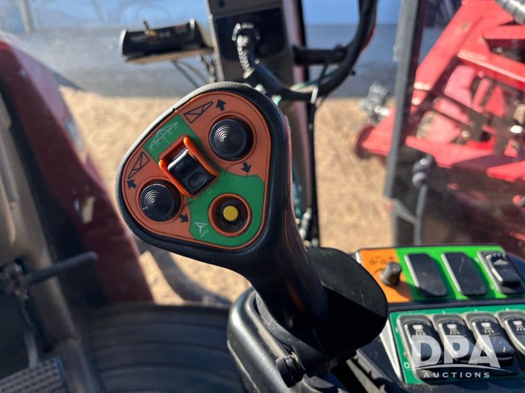 case-ih-patriot-4440-image-130