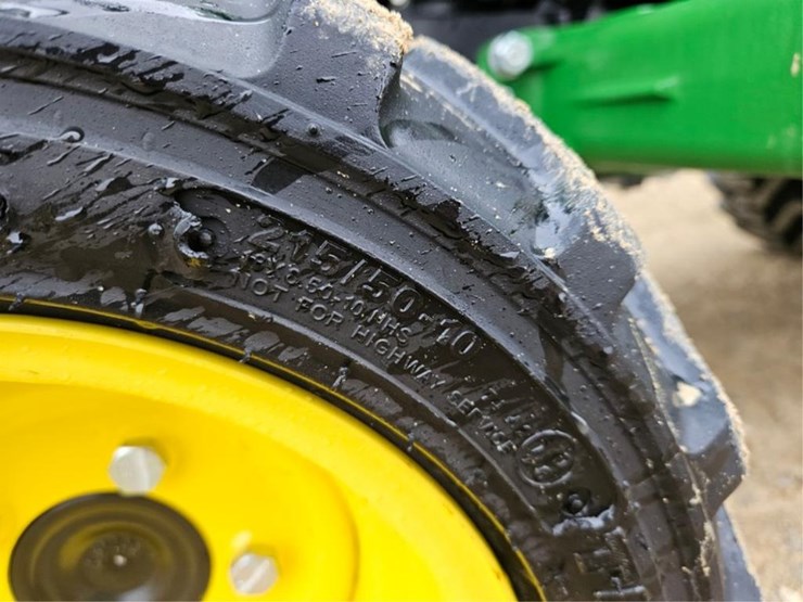 john-deere-1025-image-40