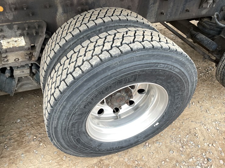 #1130-•-2005-international-5500i-6x4-dump-truck-(has-mn-title)-image-37