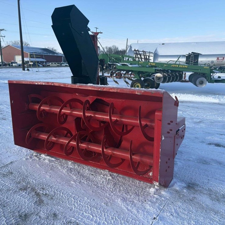 Snowblower, 8’, 3Pt, 540 PTO, Hyd Spout, (spout cable needs work)