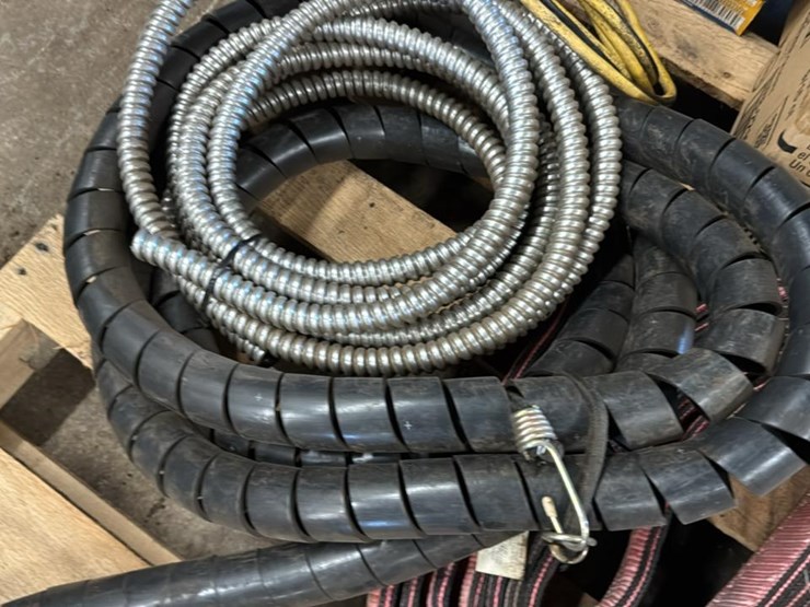 #193-•-skid-of-parts*-image-5