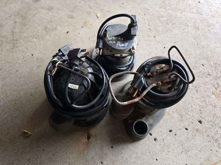 3-sump-pumps,-1-w/out-float,-all-in-working-order-per-seller,-buying-all-for-one-money-image-4