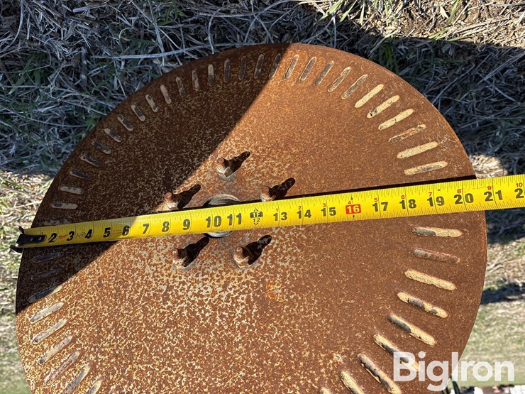 john-deere-3710-image-15