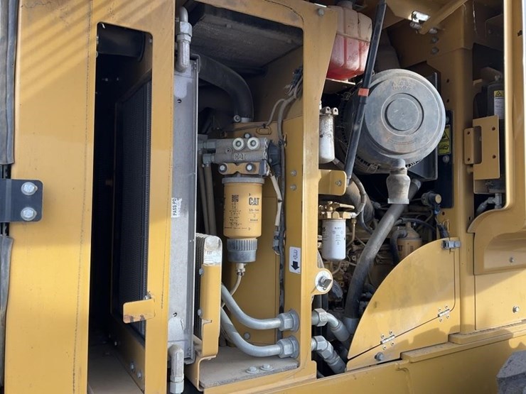 caterpillar-928h-image-9