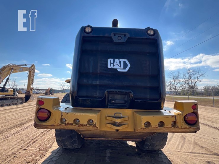 2021-caterpillar-926m-image-3