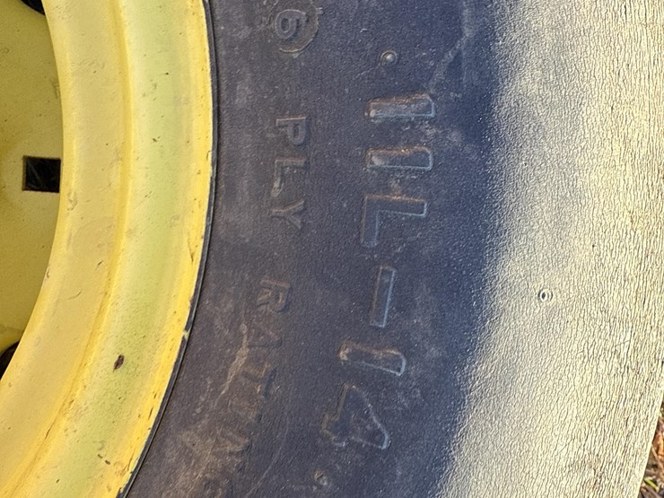 various-brands-of-mounted-&-non-mounted-tires-image-12