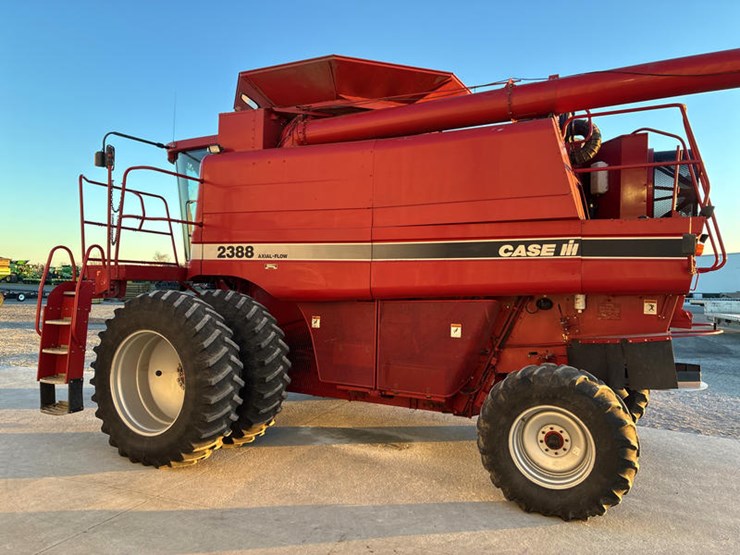 case-ih-2388-image-7