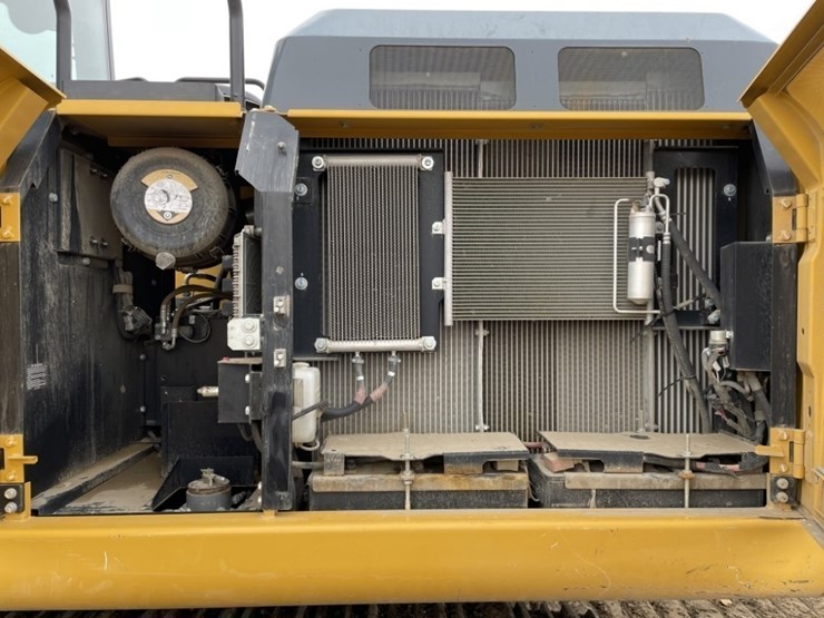 deere-210g-lc-image-41