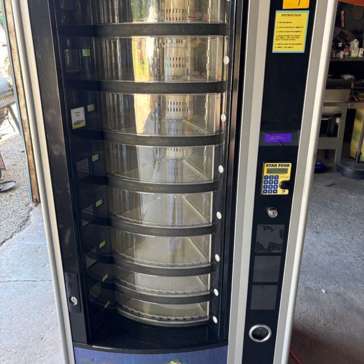 Necta Refrigerated Vending Machine (NJP426, Unit 4)
