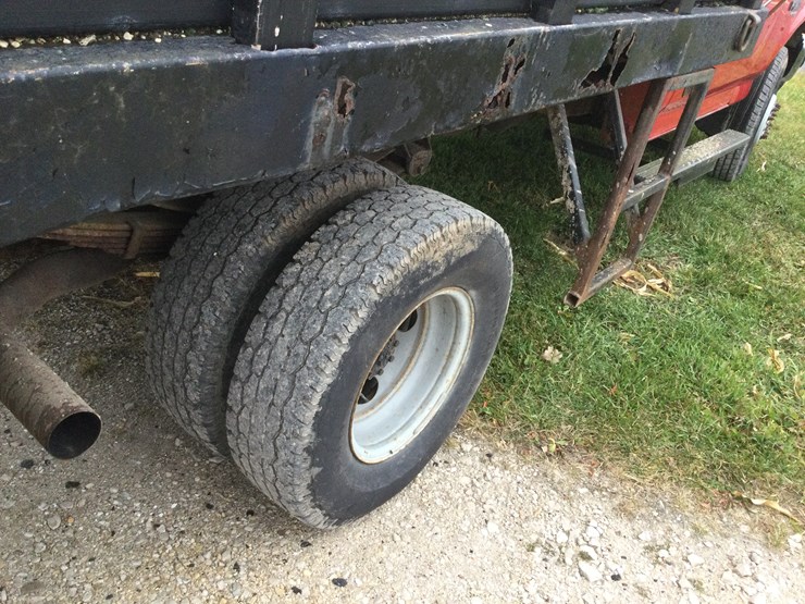 #4553-•-1995-ford-1-ton-flatbed-truck:-(has-clear-wi-title)-image-14