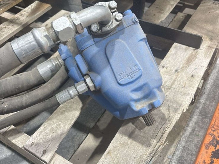 pto-command-hydraulic-20-gallon-per-minute-pump-image-4