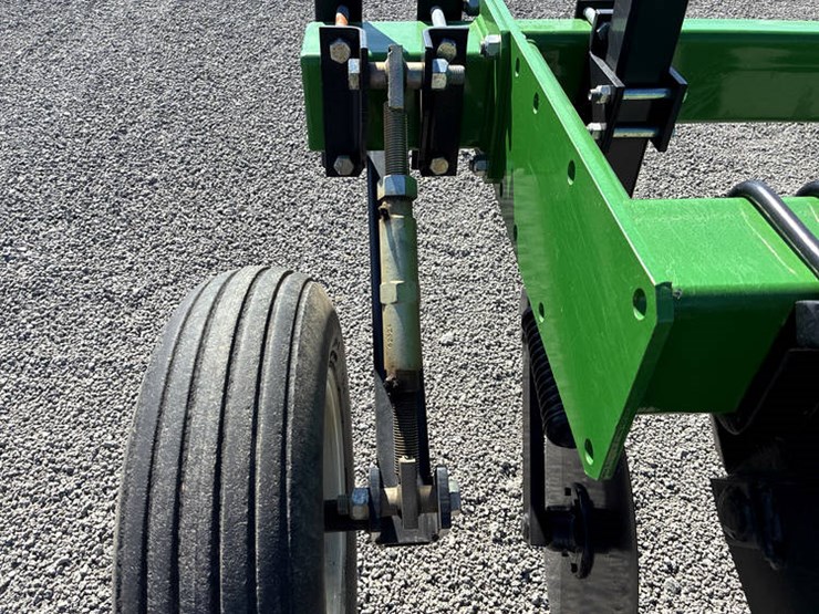 #113973-•-unverferth-7x-zone-builder-ripper-#a41470499-image-18