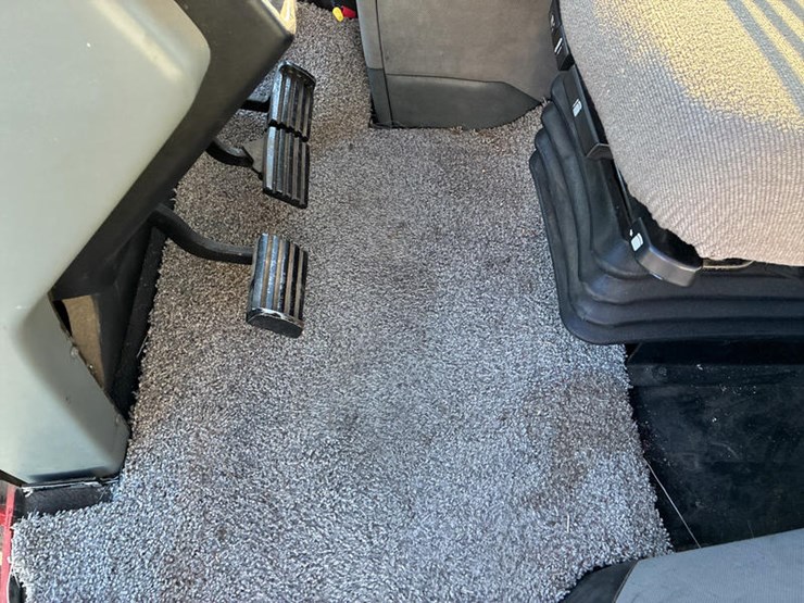 case-ih-8940-image-59