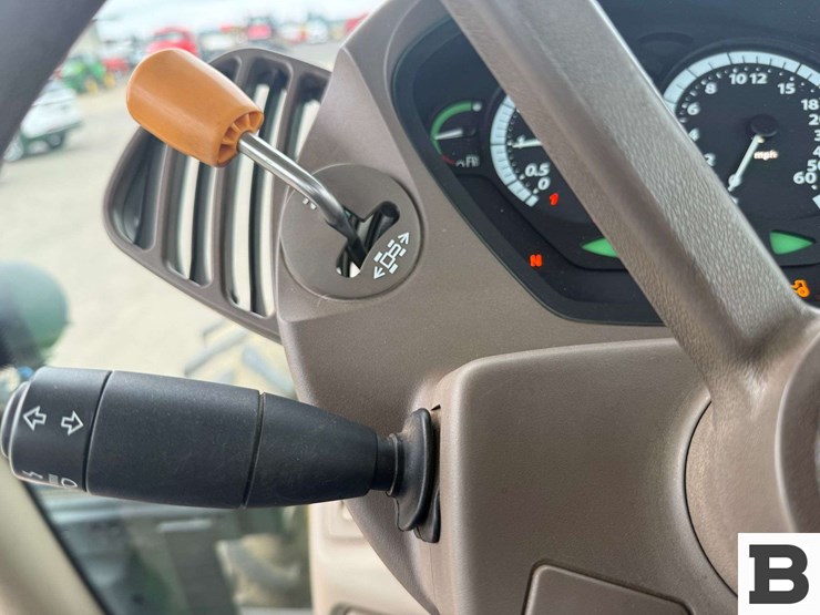 2012-john-deere-6115r-image-71