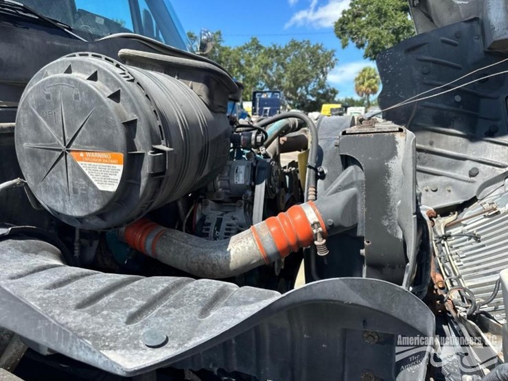 2007-international-durastar-4300-image-8