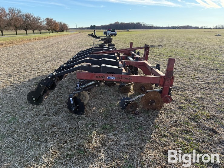 case-ih-5600-image-4